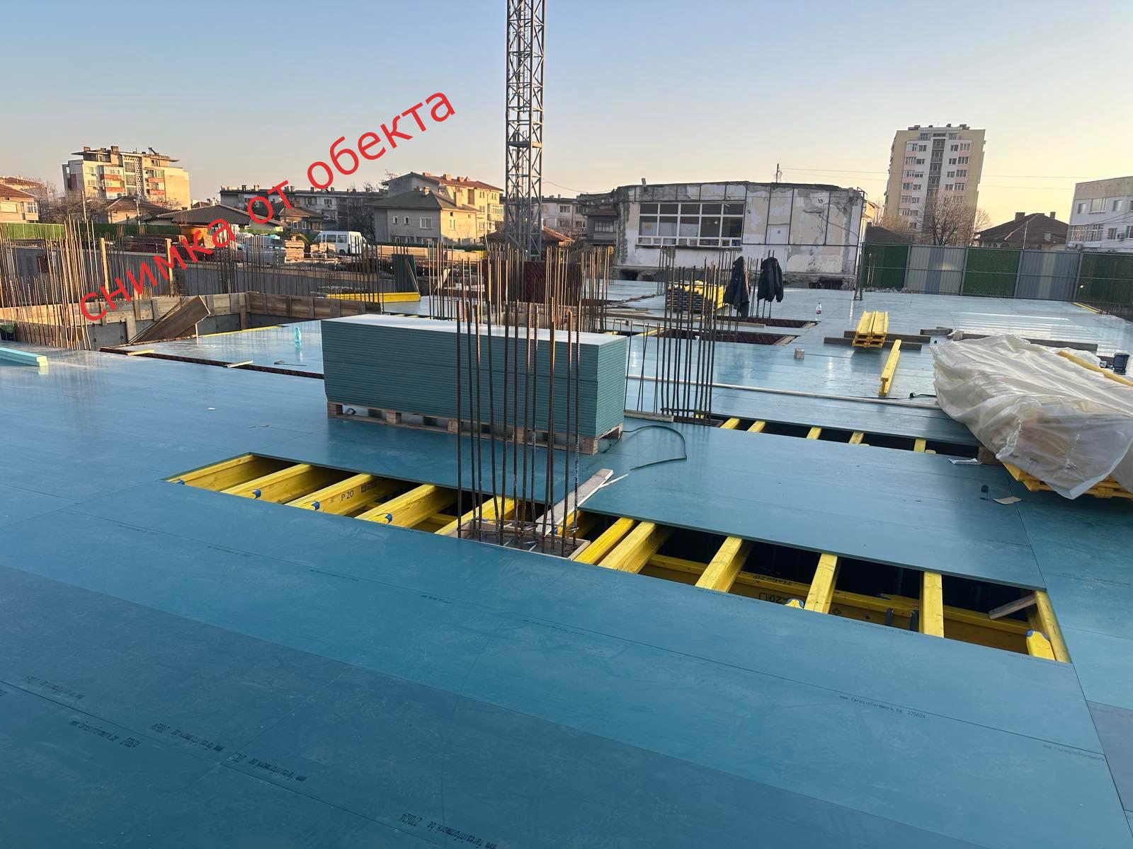 Нов PVC кофраж на строителния обект